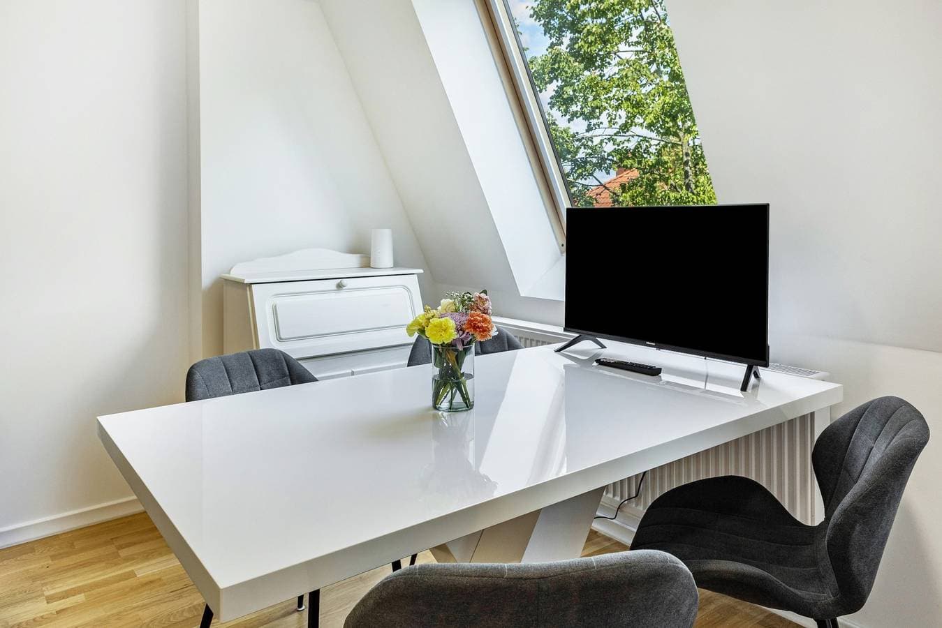 Foto 5 von 21: Apartment 'Modernes Loft An Der Elbe' mit Balkon, WLAN und Klimaanlage