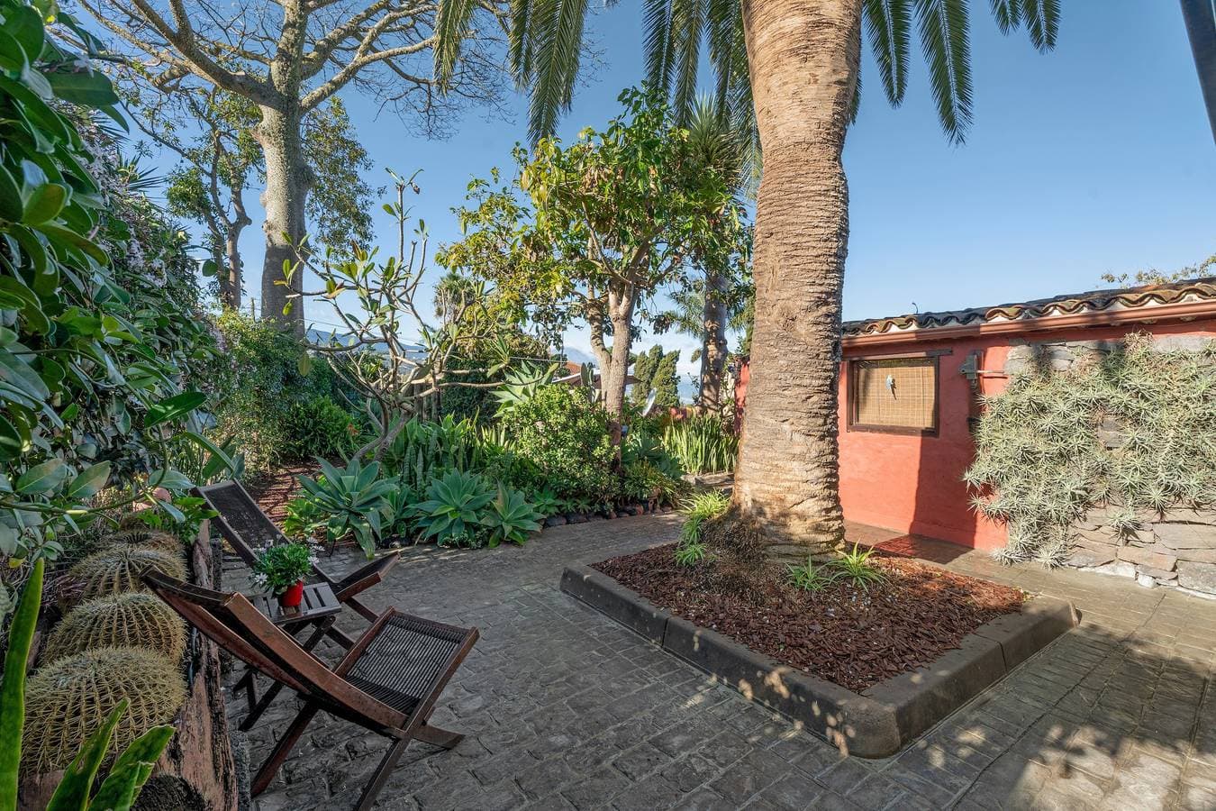 Foto 2 von 37: Ferienhaus 'Casa  Palmera' mit Meerblick, Teideblick und Vulkan-Garten