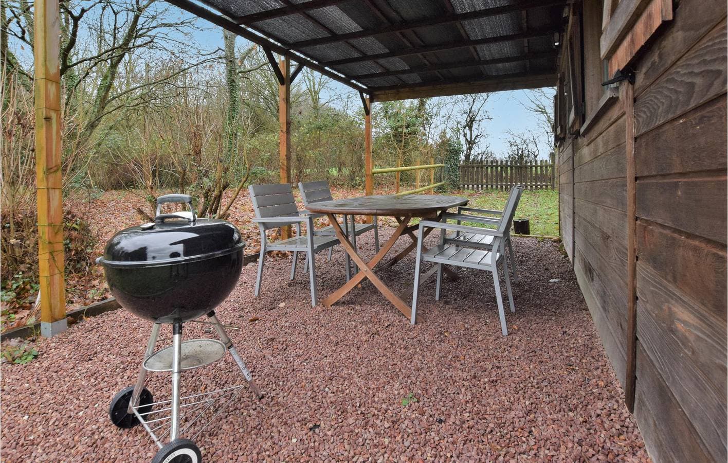 Foto 4 von 34: Gartenappartement mit TV, Parkplatz und Internet