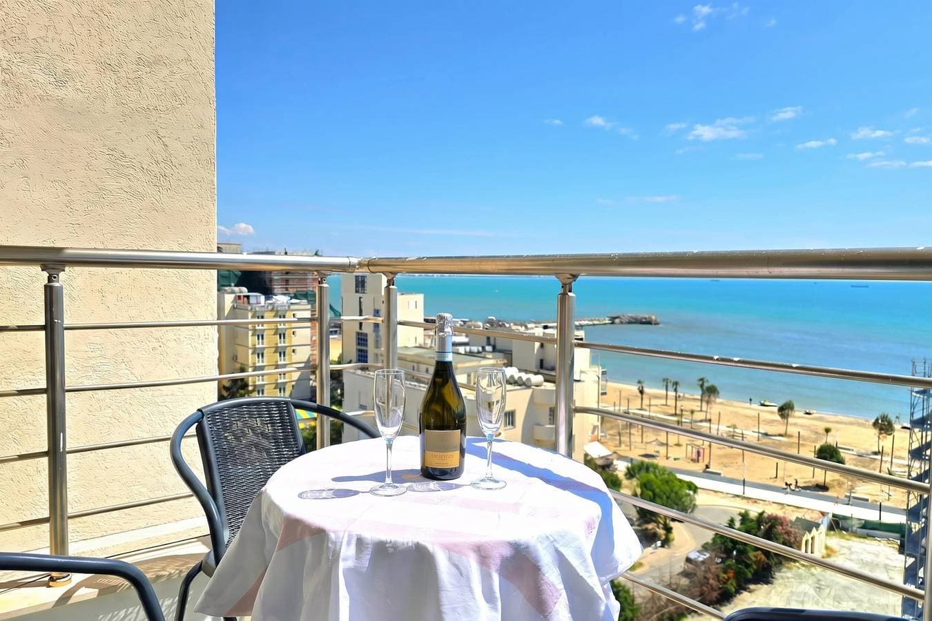 Foto 10 von 25: Sea Vista Durres 50m from beach