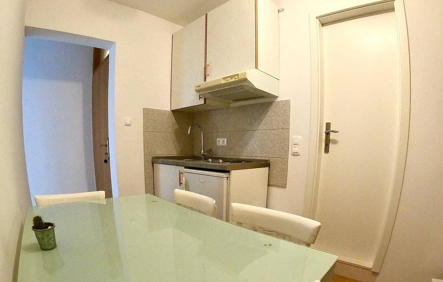 Foto 12 von 50: Ferienwohnung in Duće mit Meerblick, Balkon, Klimaanlage, W-Lan (4174-7)