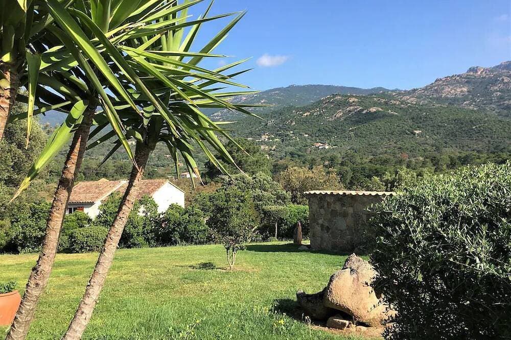 Foto 4 von 30: 2 3* Pool Villas With Panoramic Views Located Between Sea And Mountains