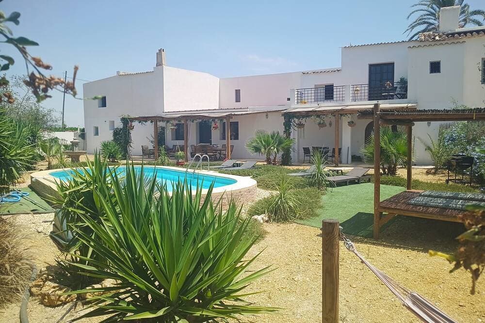 Foto 9 von 30: Tranquil rural Villa sleeps 5, Exclusive Private Pool, great views, close to sea
