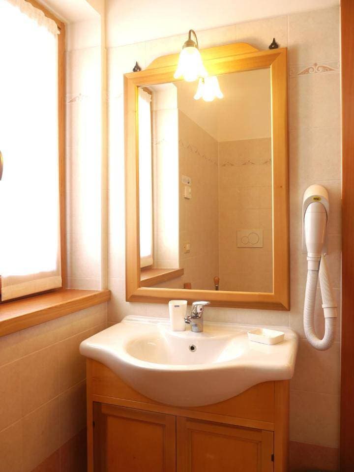 Foto 6 von 10: Double or Twin Room with Mountain View