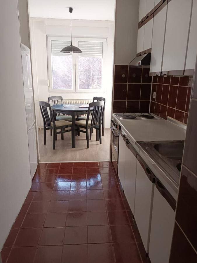 Foto 4 von 10: One-Bedroom Apartment