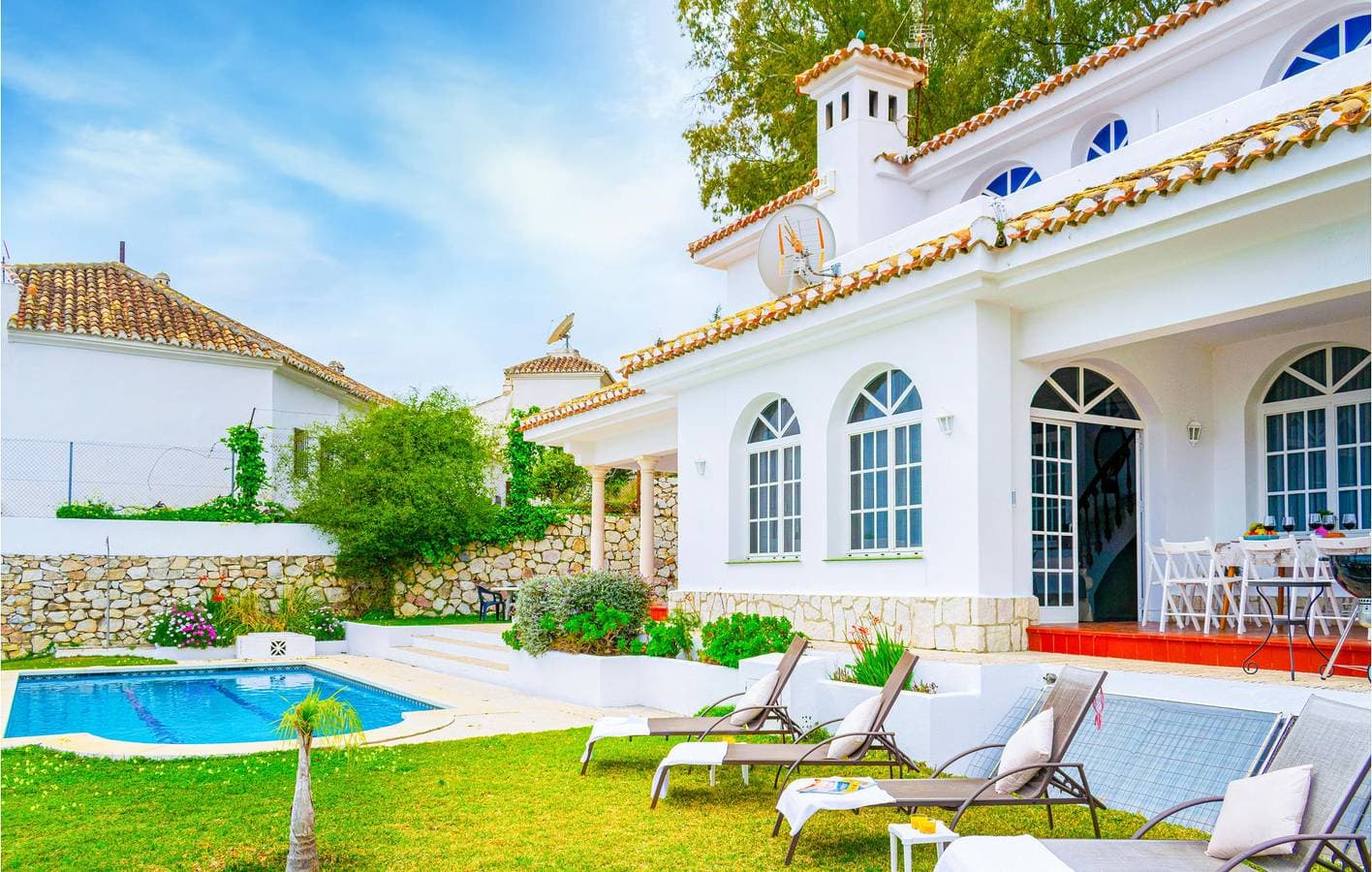 Foto 9 von 39: Mijas Wohnung: Parkplatz, Pool, WiFi