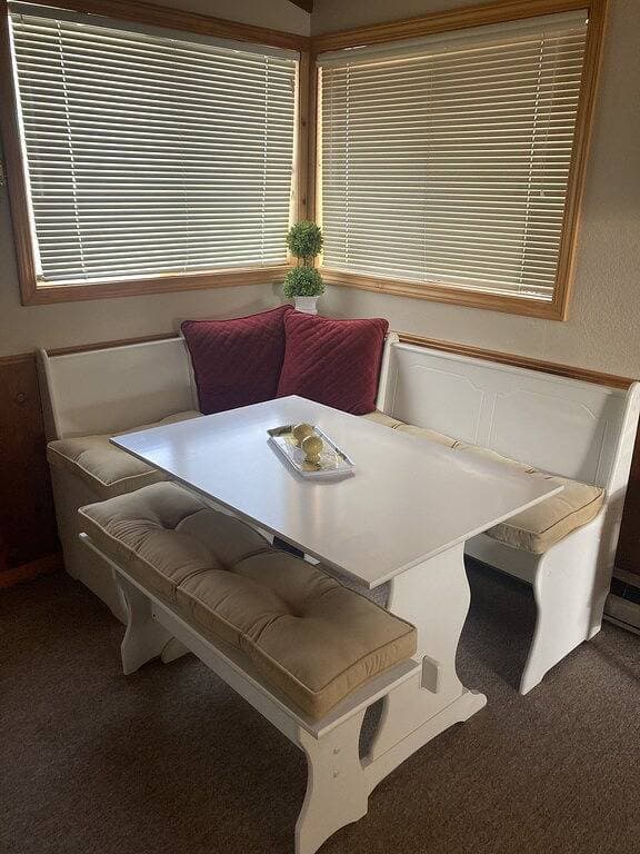 Foto 7 von 16: Cozy Float House in Bayview Idaho