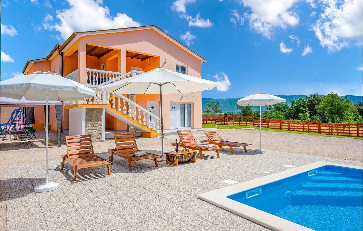 Foto 9 von 53: Sonnige 2-Zimmer-Wohnung mit Pool, WLAN und Terrasse