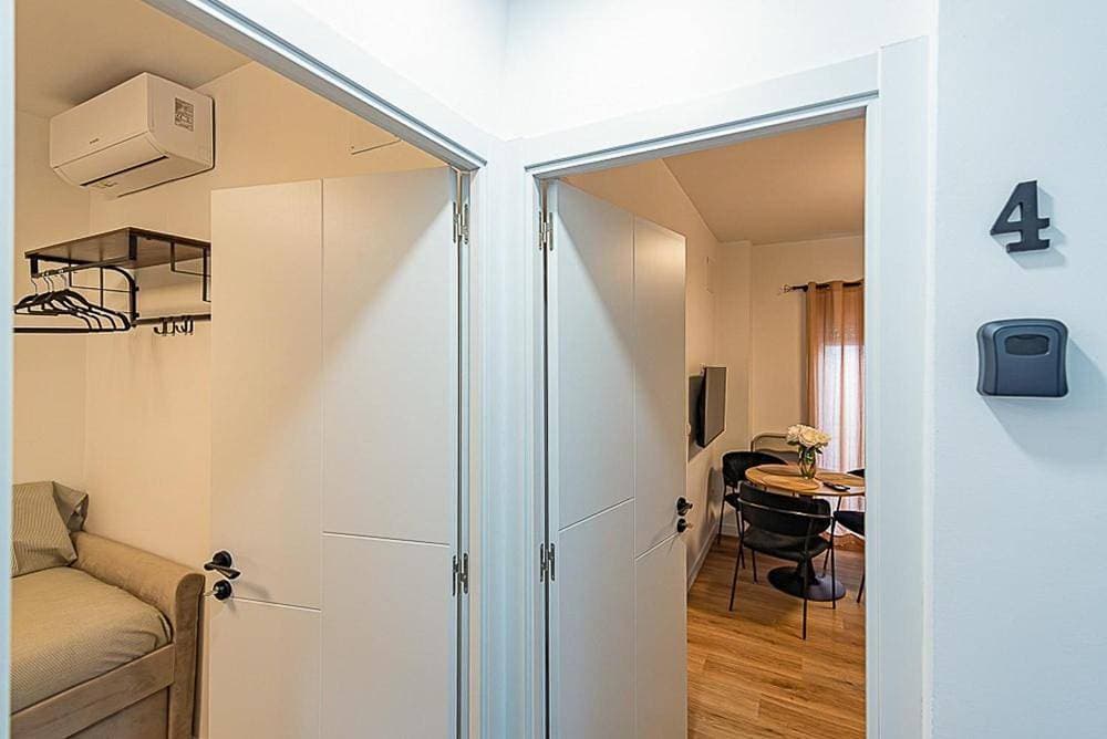 Foto 5 von 21: Three-Bedroom Apartment