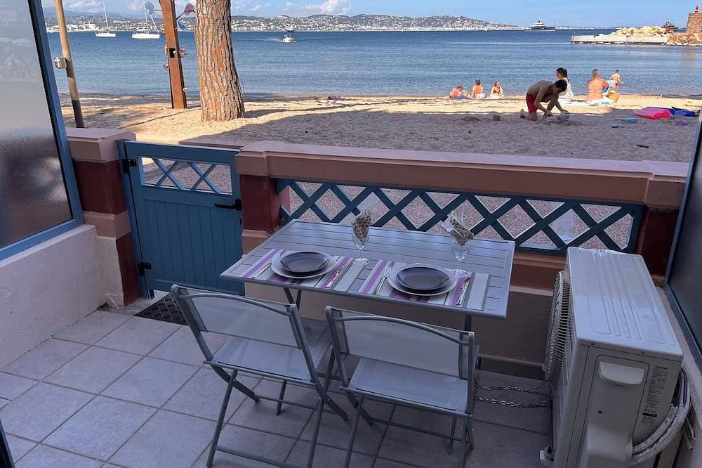 Foto 5 von 5: Studio + alcove on the beach facing Cannes