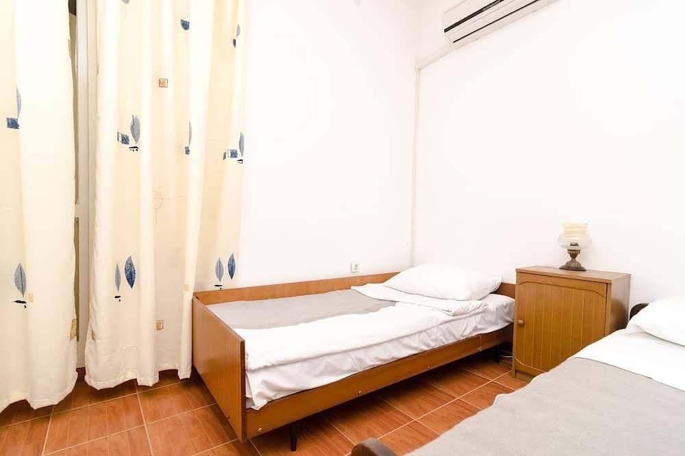 Foto 4 von 14: Guest House Kiko - Triple Room