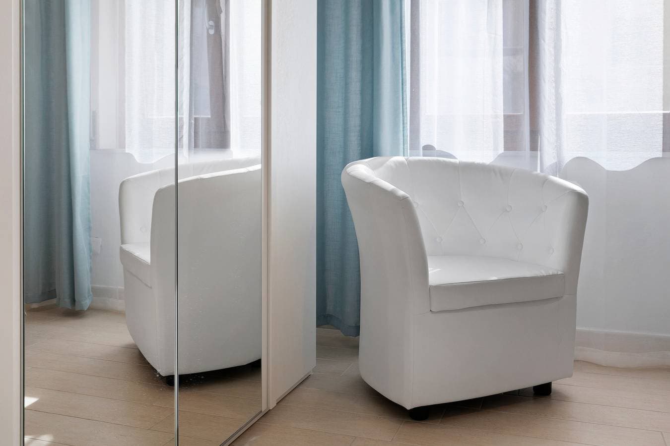 Foto 11 von 28: Ferienwohnung für 6 Personen nahe dem Meer mit Balkon, WLAN und Klimaanlage