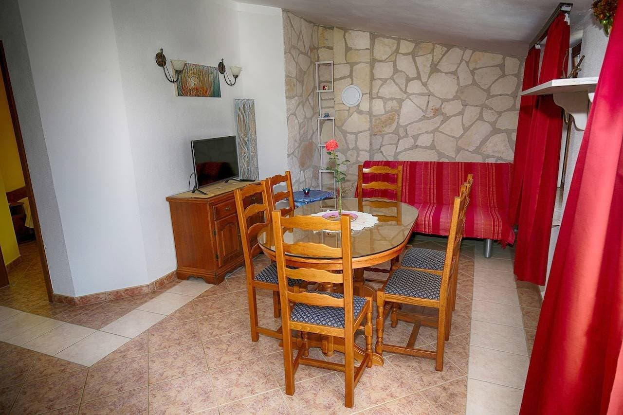 Foto 6 von 18: Two bedroom apartment with large balcony and sea view