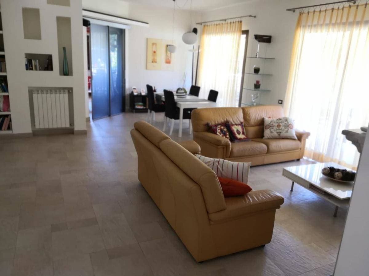 Foto 5 von 5: Three-Bedroom Villa