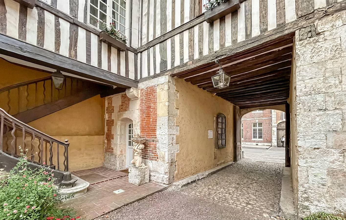 Foto 8 von 19: Reizende Ferienwohnung in der Nähe von Pont-Audemer: WLAN, Küche und in der Nähe von Sehenswürdigkeiten