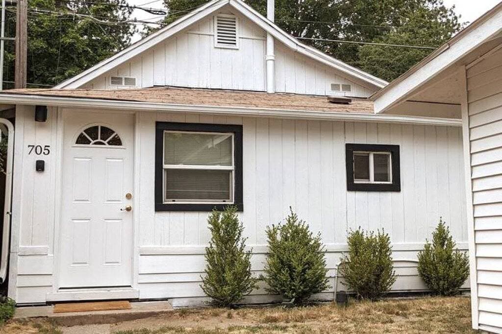 Downtown Cda Tiny House-Walk to the Lake 1