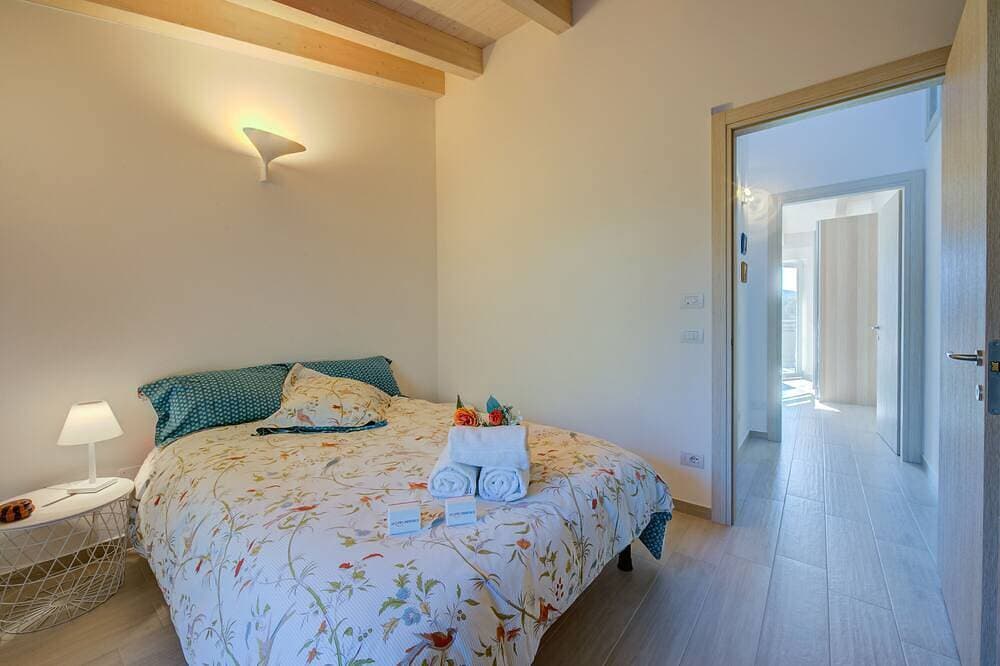 Foto 5 von 29: Mirabelle - Apartment with Terrace & Views, Dro, Italy