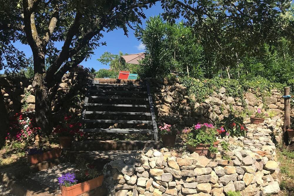 Foto 11 von 30: In einer ruhigen Villa inmitten der Natur, eine sehr schöne unabhängige Wohnung