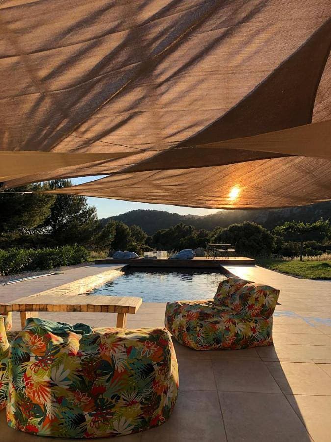Foto 5 von 17: Piscine chauffée dans les vignes