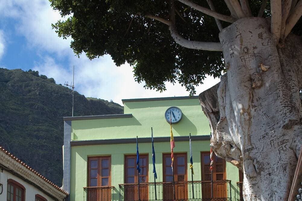 Foto 10 von 14: Ruhig gelegenes Appartment mit grosser Fensterfront, Blick nach Teneriffa