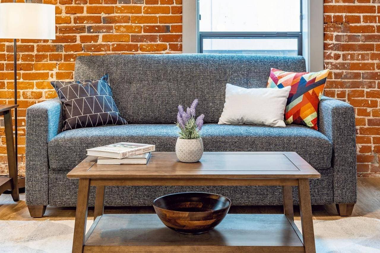 Riverfront Park Travel Apartments 1