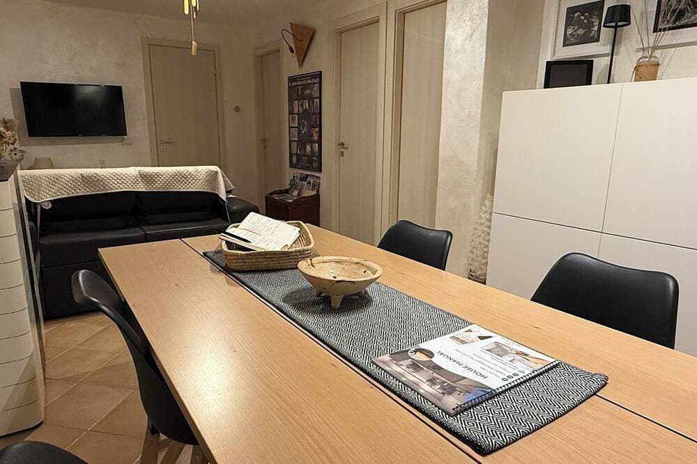 Foto 13 von 30: Komplettes Haus mit allem Zubehör mit Panoramablick und externer Veranda