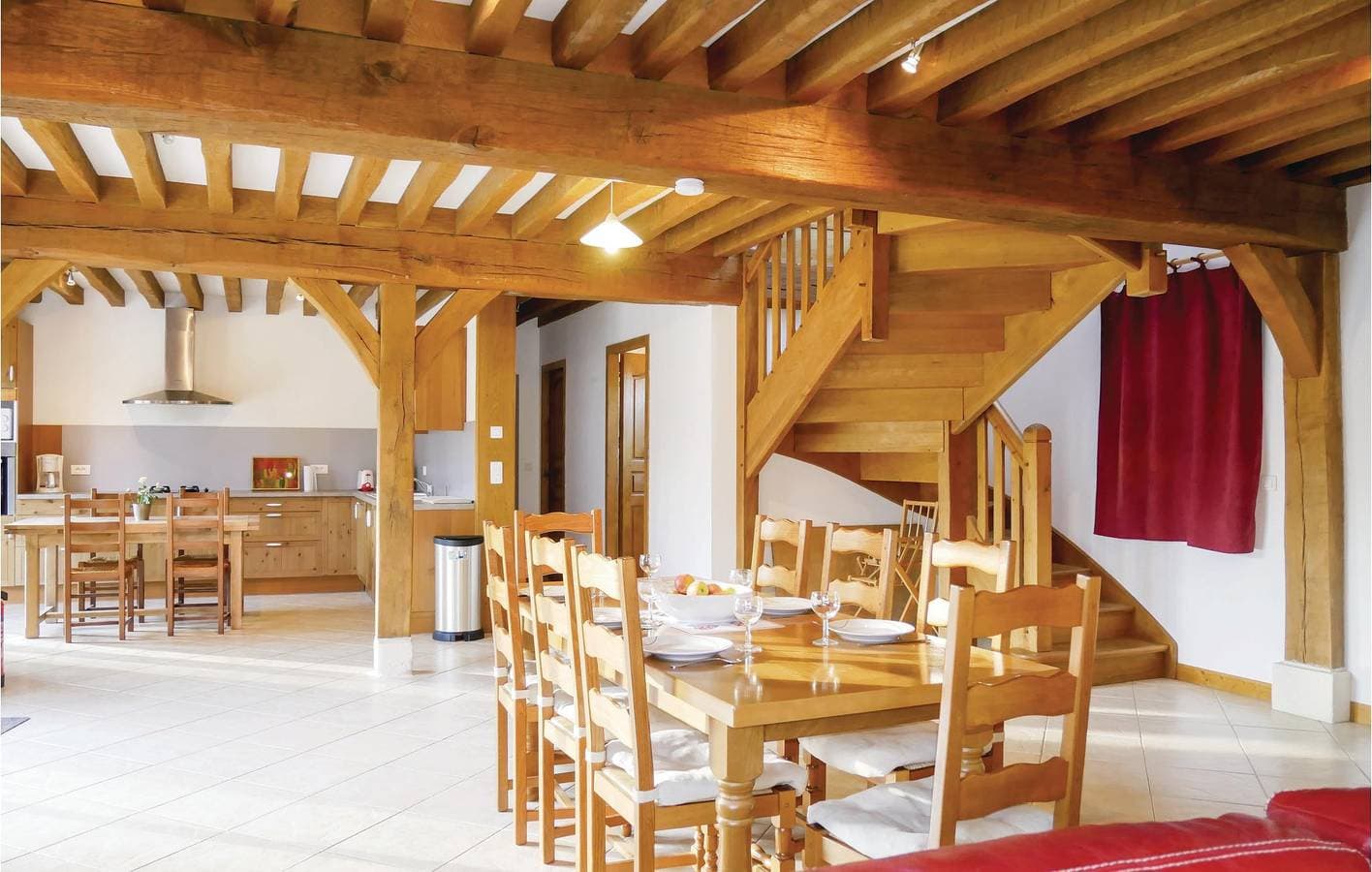 Foto 4 von 27: 170 sqft Apt mit Parkplatz, TV, Garten, Pool & Wifi - 1.5km zu La Croupte