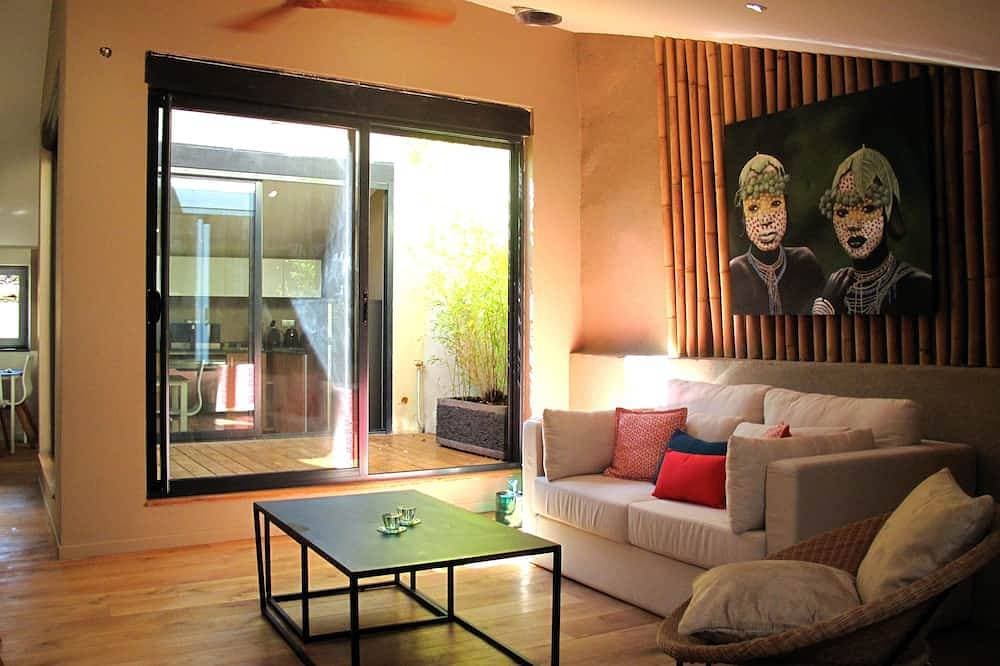 Luxuriöses Penthouse-Apartment im Zentrum von Lourmarin 1