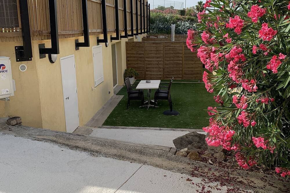 A 5 Minutes des Plages Appartement Avec Jardin Privatif 1