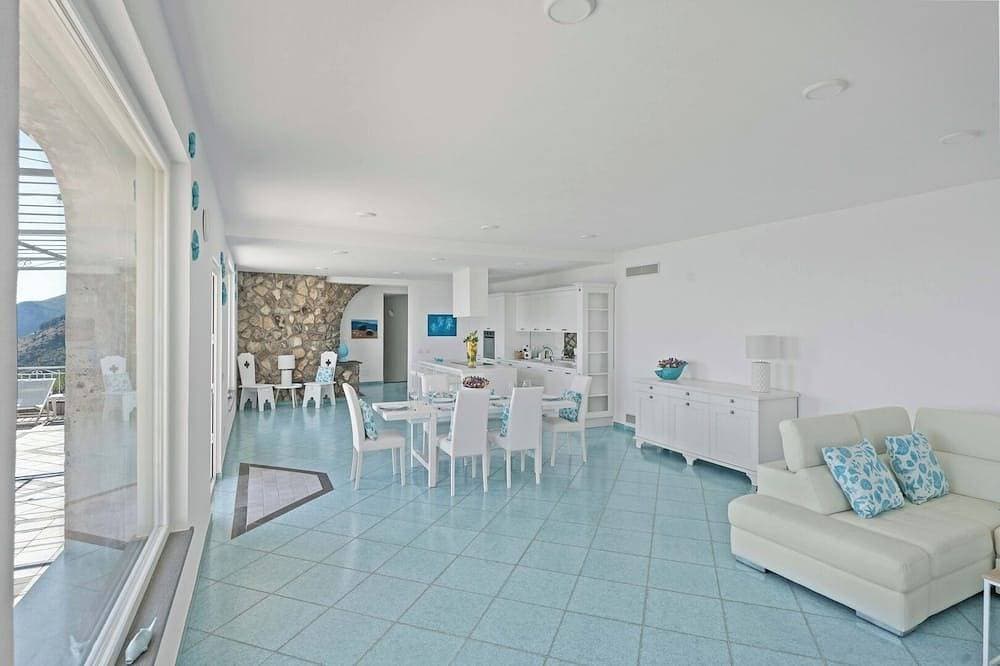 Foto 11 von 30: Villa Silenzio, Secluded Retreat with Sea Views
