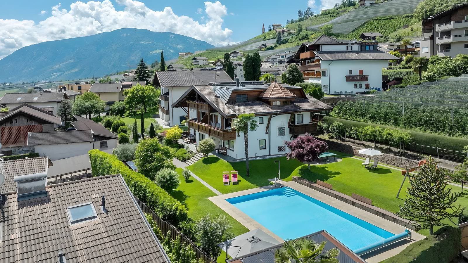 Foto 4 von 43: Ferienwohnung 'Christine 1' mit Bergblick, Gemeinschaftspool und Wi-Fi