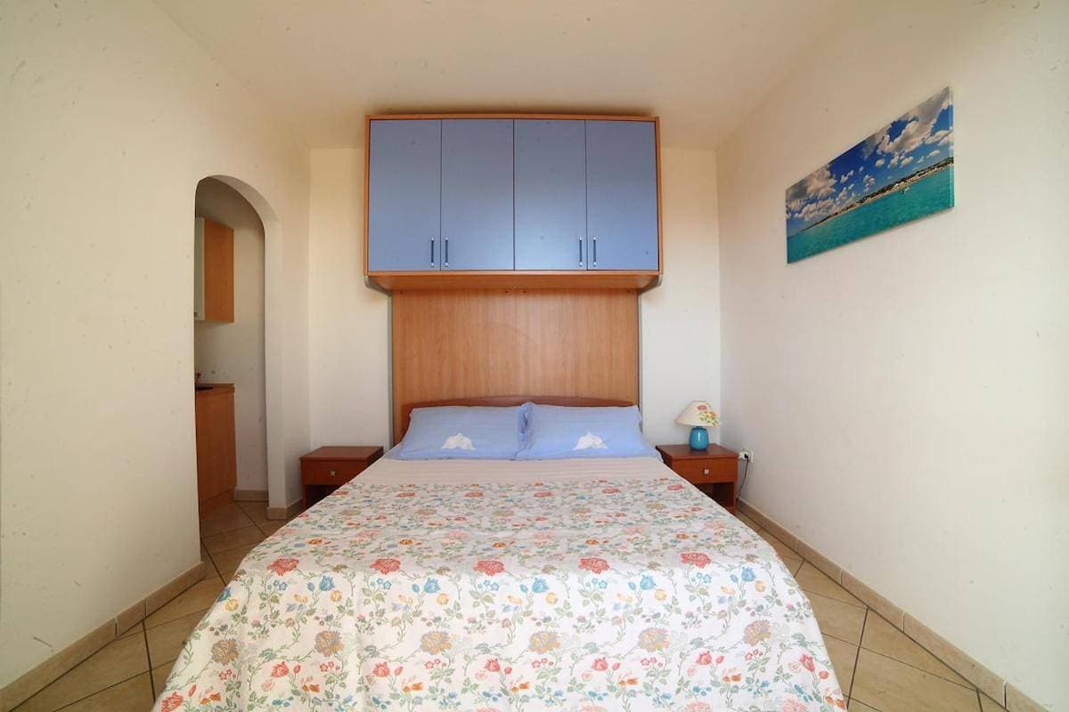 Afrodite 13B 1