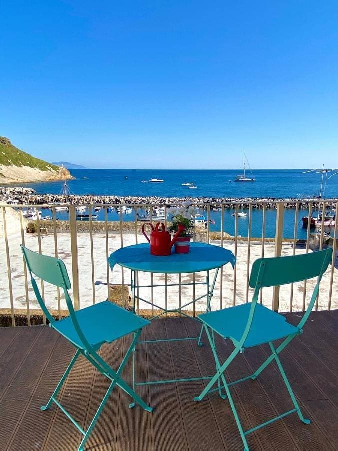 "La Terrazza" Corricella 1