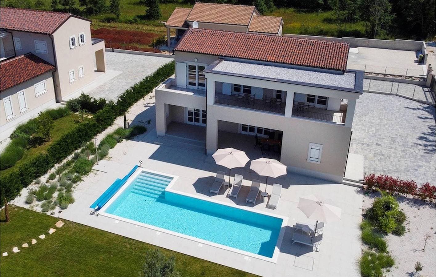 Foto 7 von 21: Gemütliche 220 m² große Wohnung mit Pool, WLAN, Klimaanlage und Parkplatz