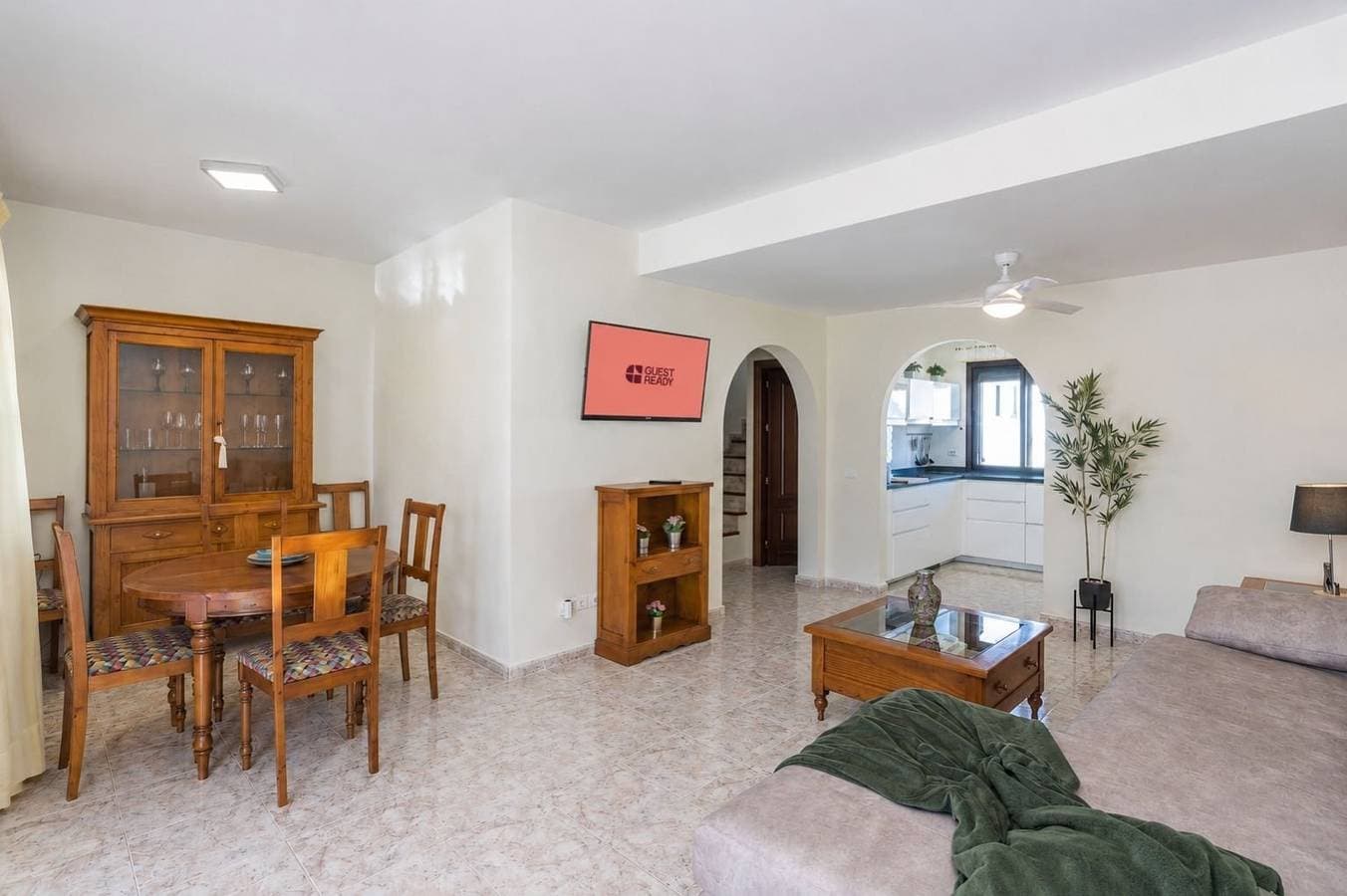 Foto 12 von 63: Ferienhaus für 6 Personen mit Garten