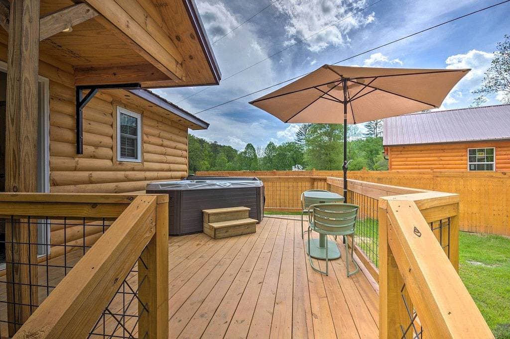 Foto 13 von 24: Neu! Gemütliche Hütte am Tuckaseegee River - In der Nähe von Tsali!