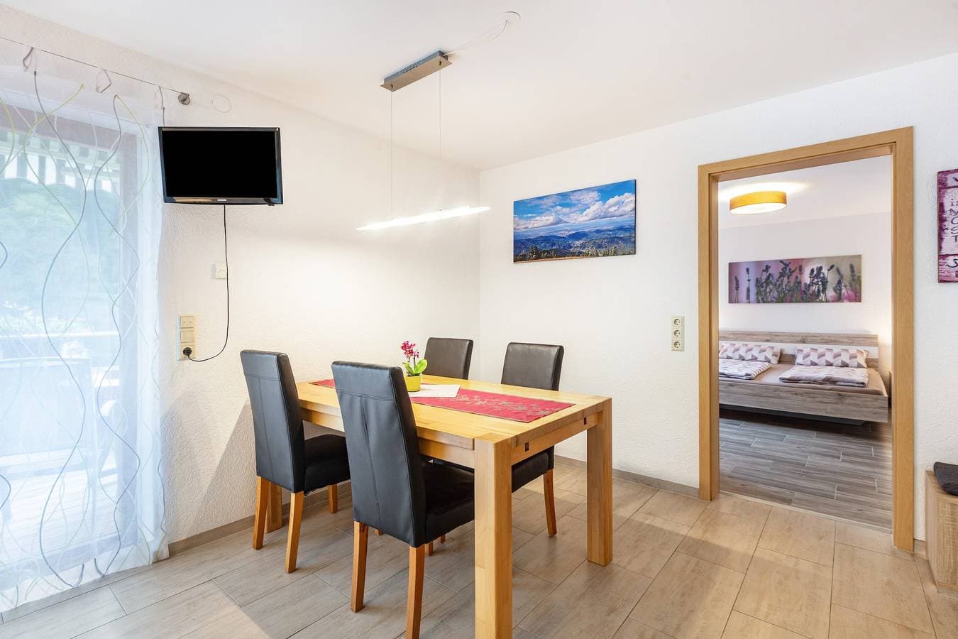 Foto 5 von 24: Ferienwohnung Sonnenberg mit privater Terrasse, privatem Garten und Wi-Fi