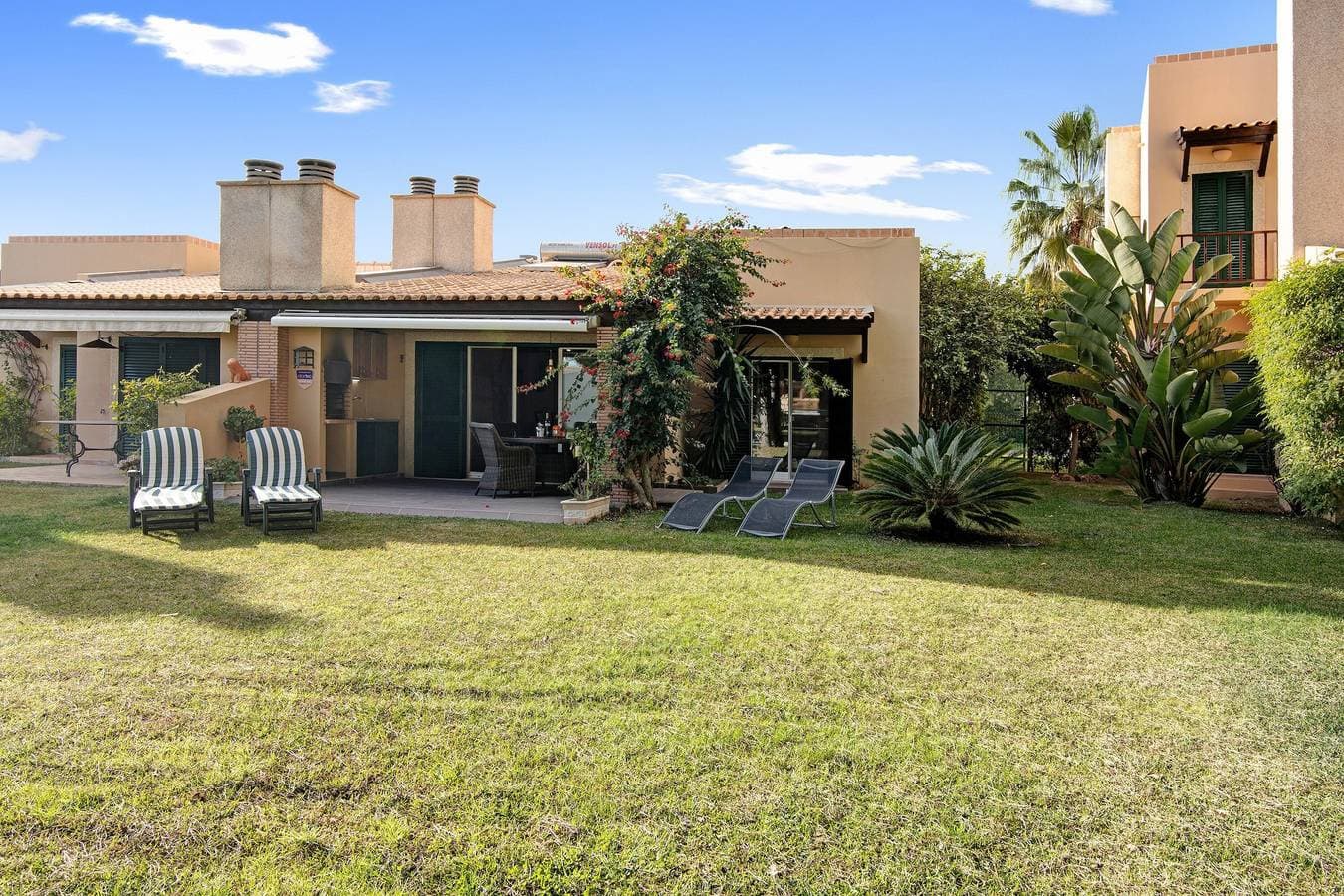 Foto 5 von 25: Ferienhaus Vilamoura Tenis 58 mit Terrassen, Gemeinschaftspool und WLAN