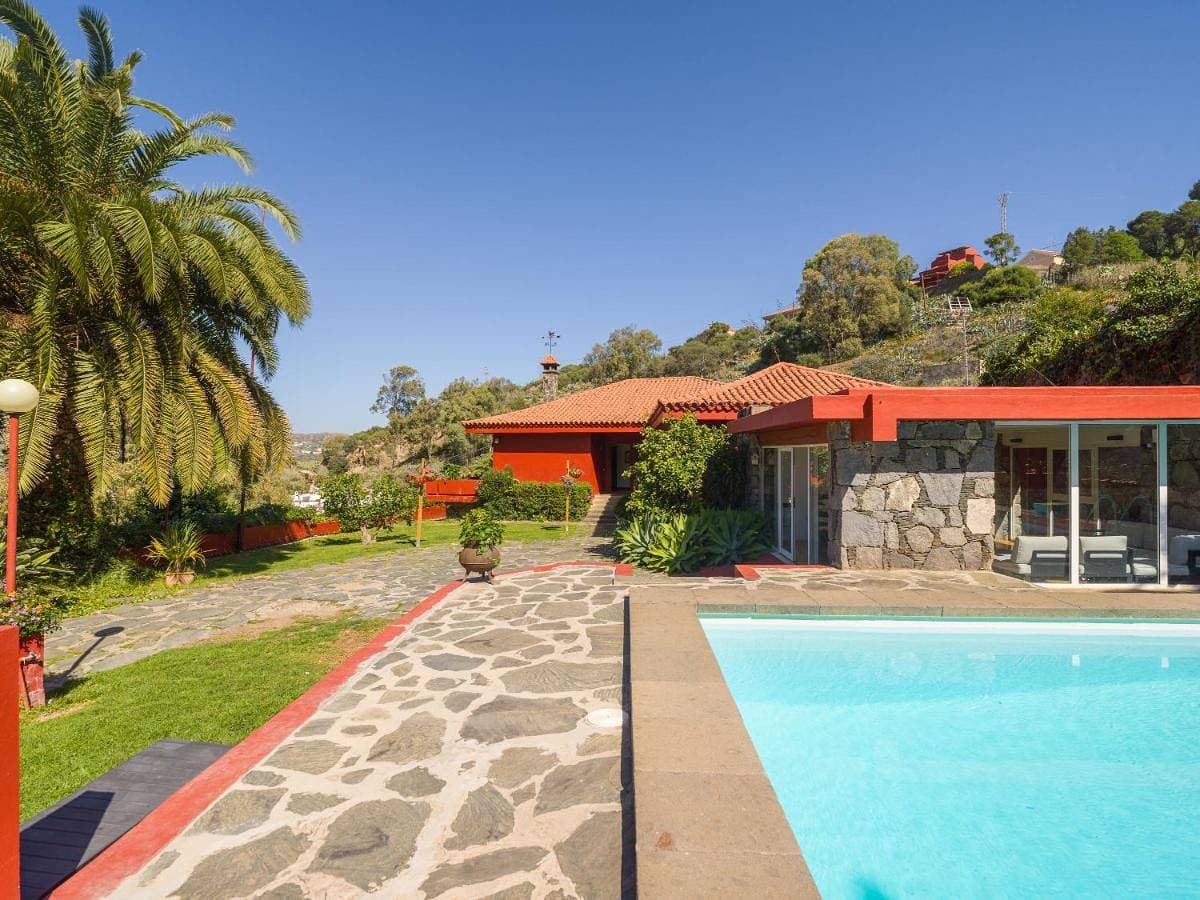 El Jardin de Santa Brígida with private pool, sauna & jacuzzi 1