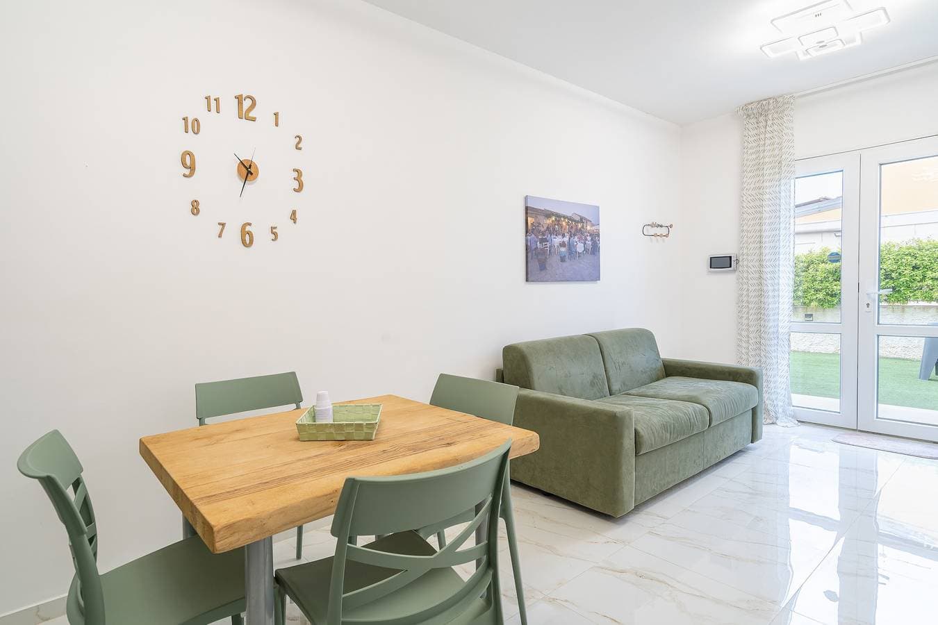 Foto 5 von 27: Apartment 'Marzamemi 1 mit privatem Garten', WLAN und Klimaanlage