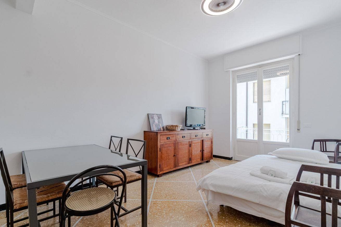 Foto 2 von 23: Ferienwohnung für 5 Personen mit Balkon/Terrasse