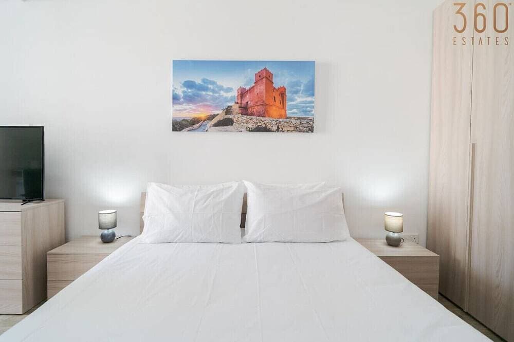 Foto 4 von 23: Central Studio in Gzira + Balcony & full Comforts!