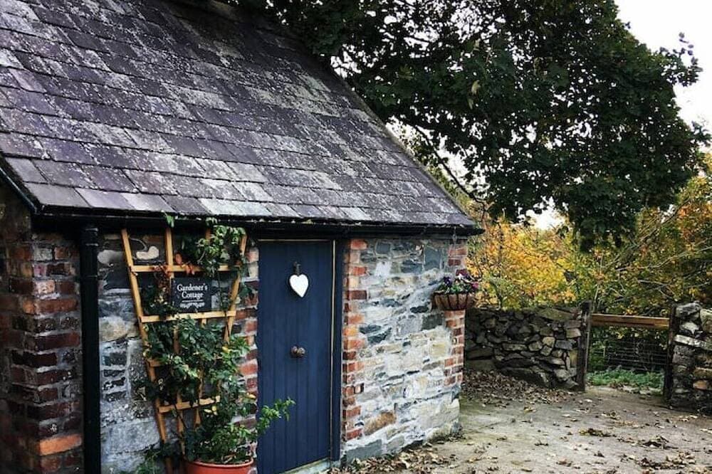 The Gardener's Cottage 1
