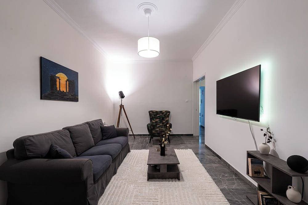Central Elegant Flat in Patras with beautiful balcony and view 1