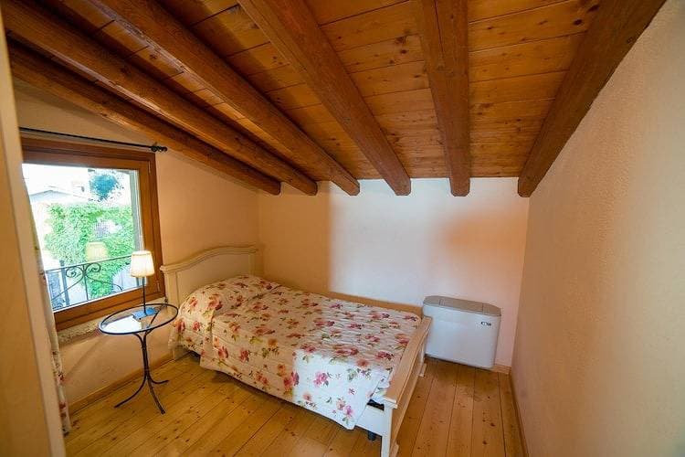 Foto 9 von 39: Borgo Alba Apt. mit Gemeinschaftspool