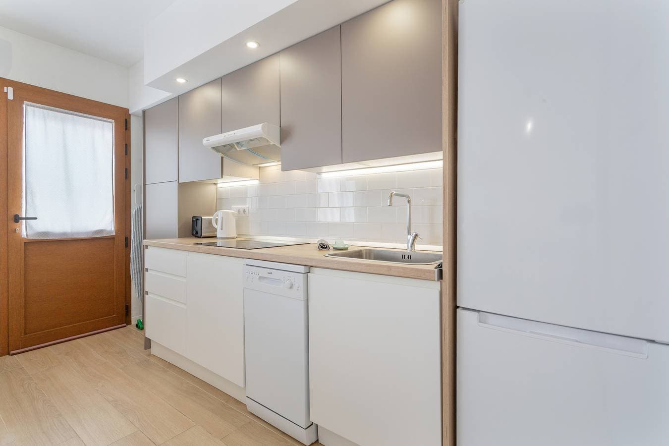 Foto 4 von 27: Ferienwohnung 'Playa De Las Américas - Direkt am Meer' mit WLAN & Klimaanlage