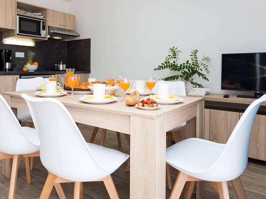 Foto 5 von 35: Résidence Odalys Collection Le Domaine des Pins - Bois de la Chaise - Studio 2 personen