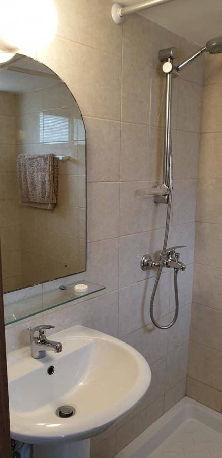 Foto 2 von 6: Studio Apartment with Sea View