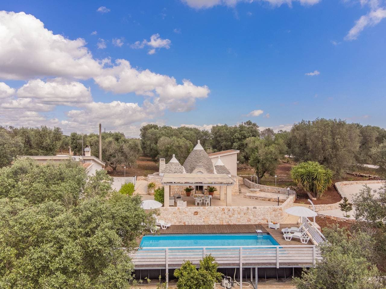 Trullo Quattro Carrini 1