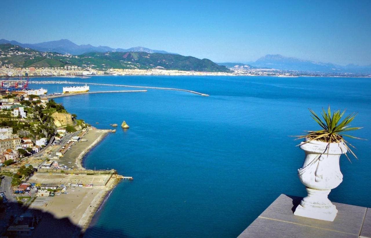 LA TERRAZZA SUL BLU -vista mare- 1
